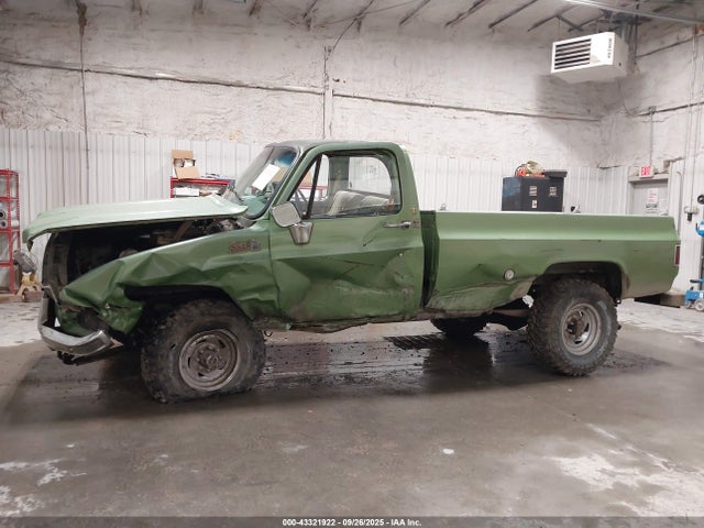 43321922 :رقم المزاد ، TCL246Z516421 vin ، 1976 Gmc 2500 مزاد بيع