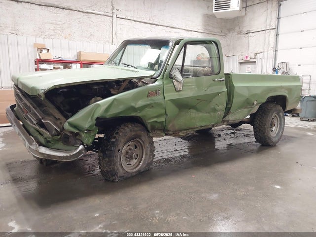 43321922 :رقم المزاد ، TCL246Z516421 vin ، 1976 Gmc 2500 مزاد بيع