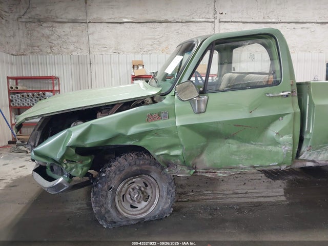 43321922 :رقم المزاد ، TCL246Z516421 vin ، 1976 Gmc 2500 مزاد بيع