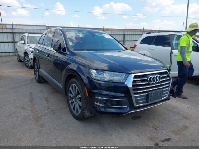 2017 AUDI Q7 WA1LAAF71HD025668