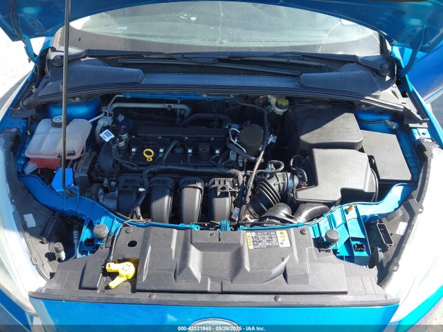 Ford Focus 2016 1FADP3F2XGL257950 Image 10