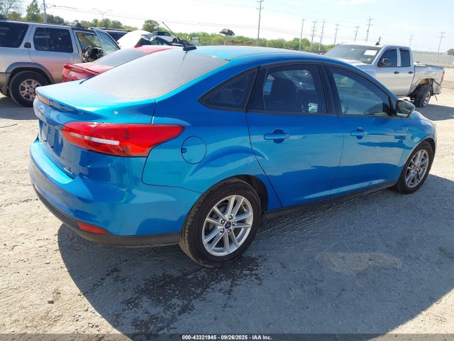 Ford Focus 2016 1FADP3F2XGL257950 Image 4