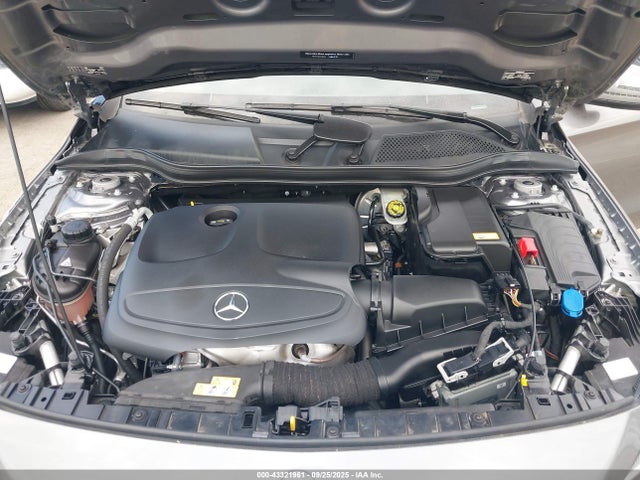 Mercedes-Benz m270 2016 WDCTG4EB2GJ208244 Image 10