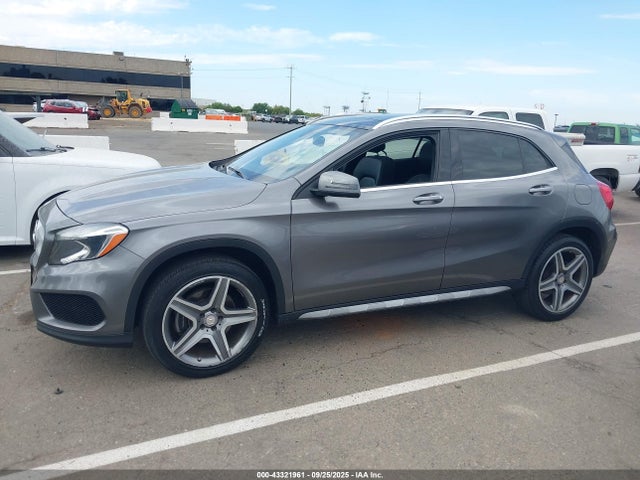 Mercedes-Benz m270 2016 WDCTG4EB2GJ208244 Image 14