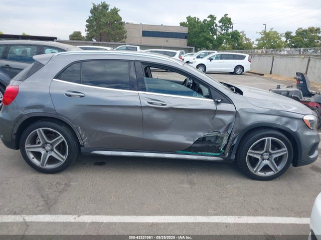Mercedes-Benz m270 2016 WDCTG4EB2GJ208244 Image 6