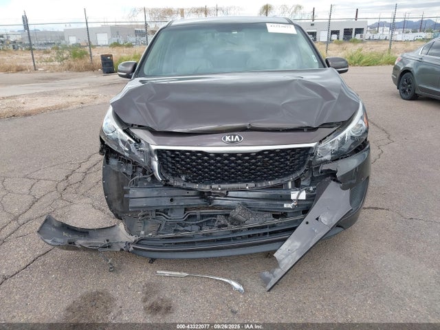 KIA Sedona 2017 KNDMB5C16H6335429 Image 12