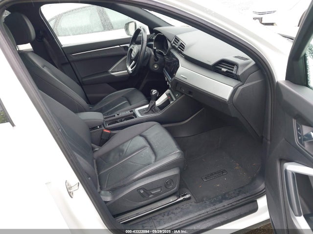 WA1AUCF38M1094036 Audi 40 tfsi 2.0t