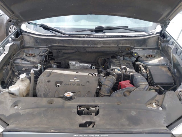 Mitsubishi dohc mivec 2015 4A4AP4AU8FE026536 Image 10