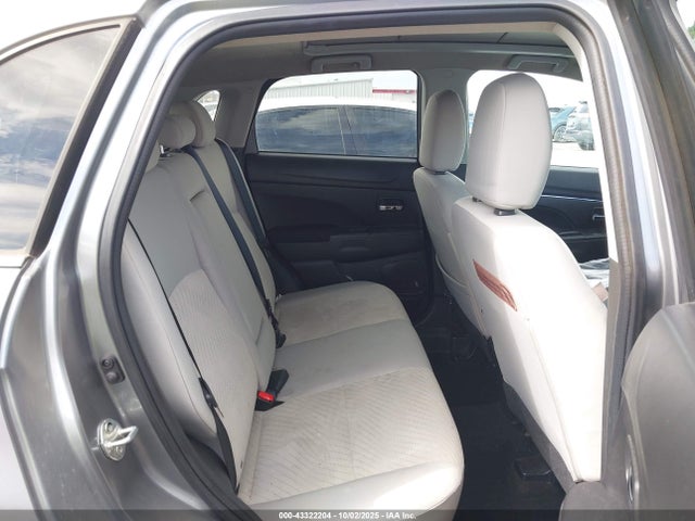 Mitsubishi dohc mivec 2015 4A4AP4AU8FE026536 Image 8