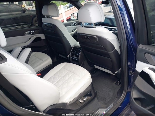 5UX23EM0XR9T86196 BMW X7 Xdrive40i