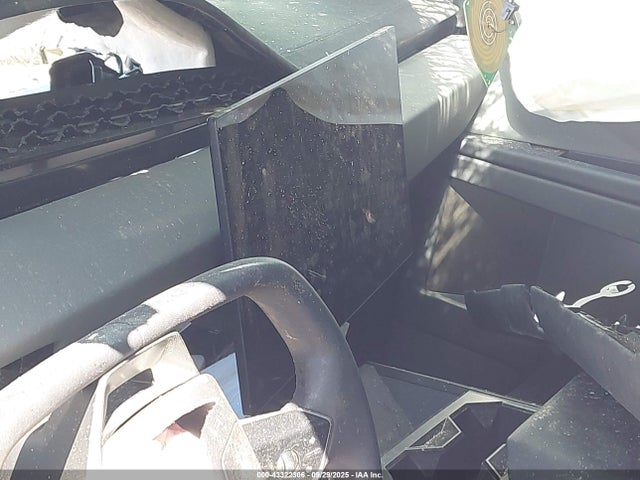 43322306 :رقم المزاد ، 7G2CEHEE9RA025554 vin ، 2024 Tesla Cybertruck Cyberbeast مزاد بيع