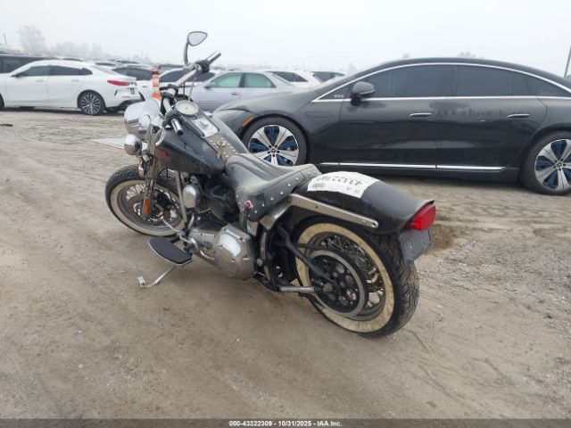 2004 HARLEY-DAVIDSON FLSTC 1HD1BJY354Y014159 Photo 2