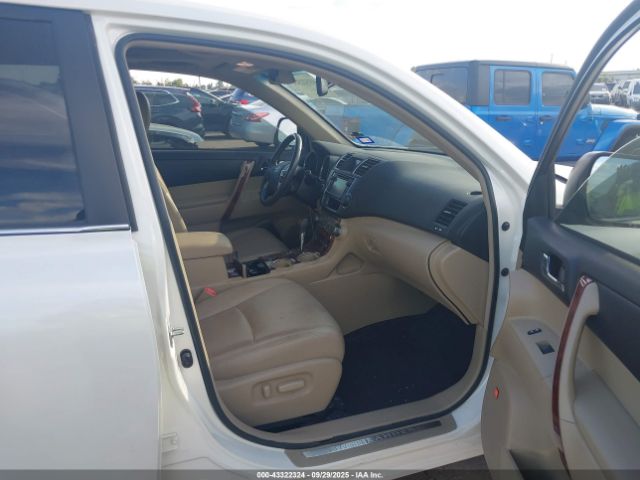 2013 TOYOTA HIGHLANDER 5TDYK3EHXDS095635 Photo 4