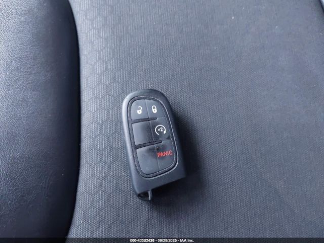 2021 JEEP CHEROKEE 1C4PJLLB8MD187559 Photo 10