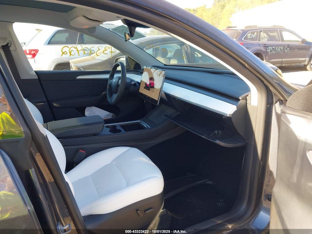 2023 TESLA MODEL Y 7SAYGDEE6PA091538 Photo 4