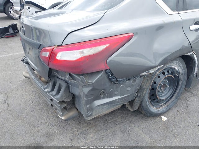 1N4AL3AP7HN334605 Nissan 2017