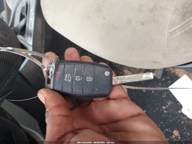 5XXGM4A78FG445731 KIA Optima Lx