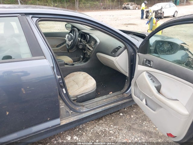 5XXGM4A78FG445731 KIA Optima Lx