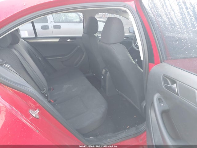 3VWD17AJ9FM283550 Volkswagen 1.8t