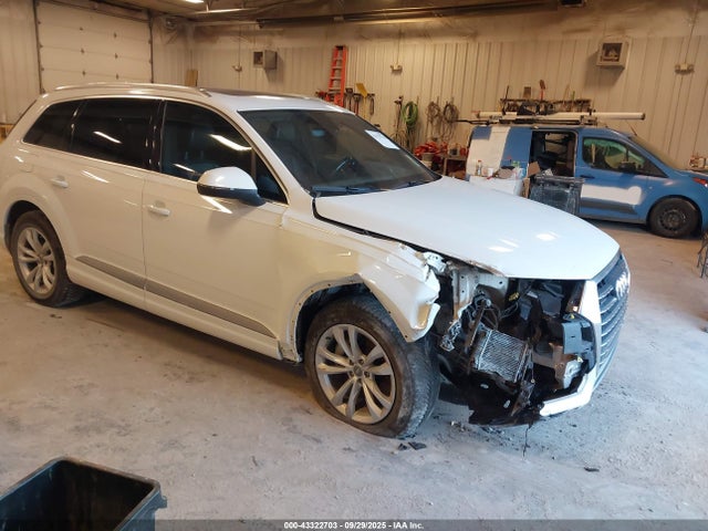 2017 AUDI Q7 WA1AAAF75HD014356 Photo 0