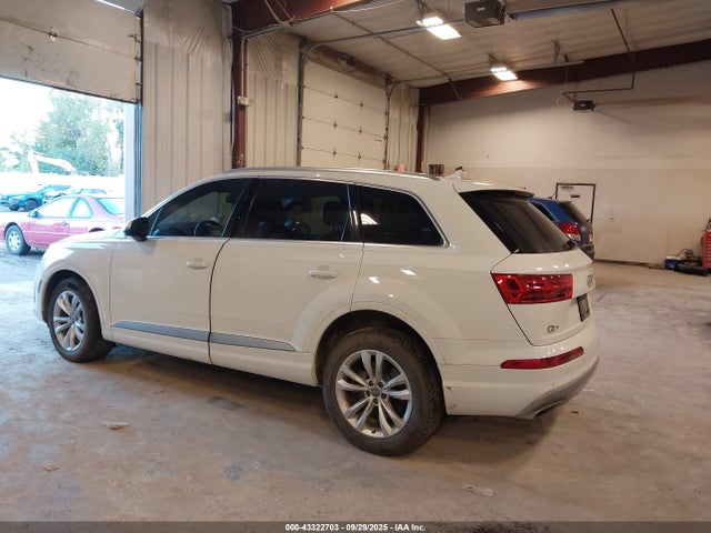 2017 AUDI Q7 WA1AAAF75HD014356 Photo 2