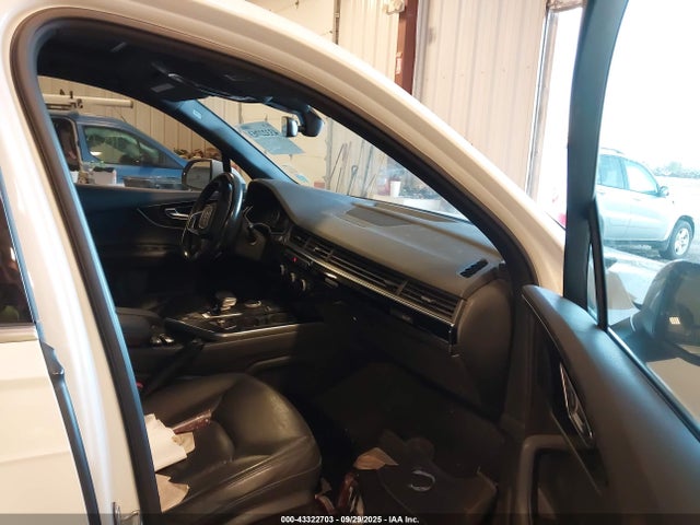 2017 AUDI Q7 WA1AAAF75HD014356 Photo 4