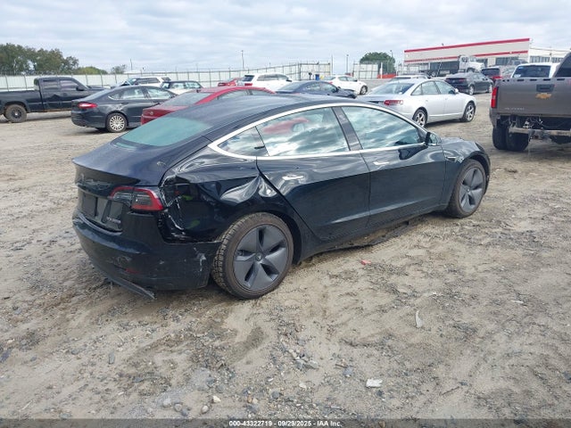 2019 TESLA MODEL 3 5YJ3E1EB7KF385298 Photo 3