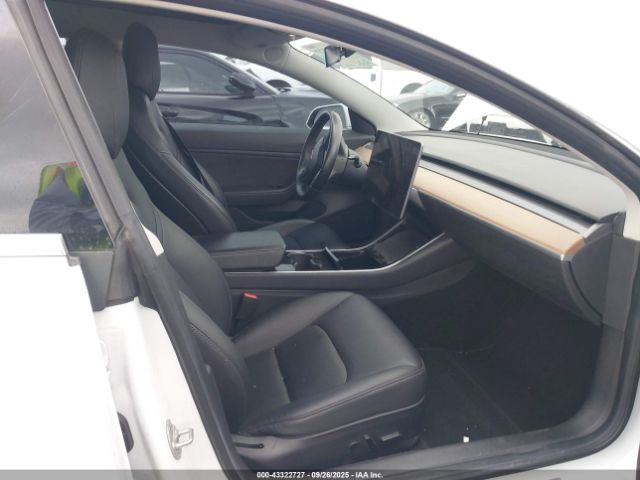 2018 TESLA MODEL 3 5YJ3E1EB9JF111695 Photo 4