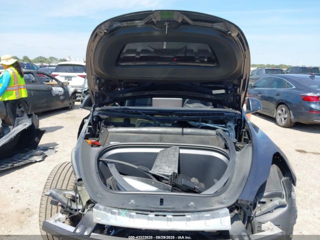 2025 TESLA MODEL Y 7SAYGDED6SA359486 Photo 9