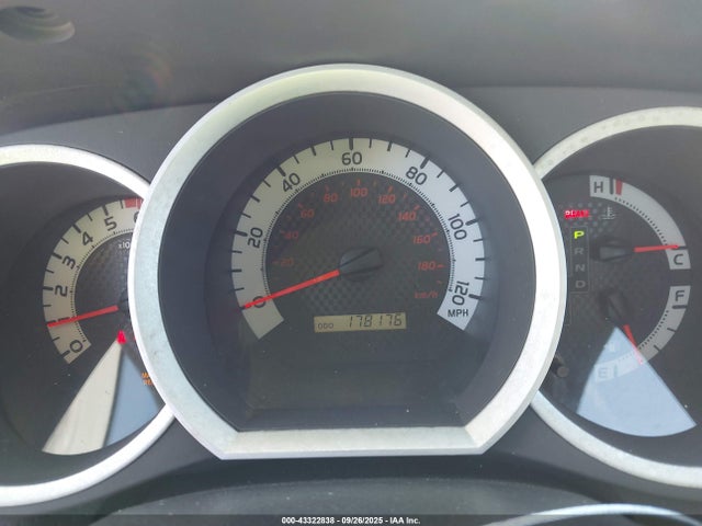 Toyota 2tr-fe 2015 5TFTX4CN2FX052625 Image 7