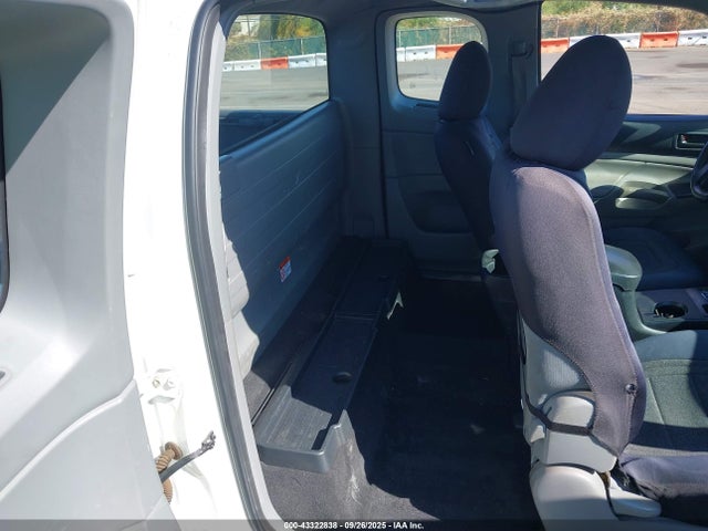 Toyota 2tr-fe 2015 5TFTX4CN2FX052625 Image 8