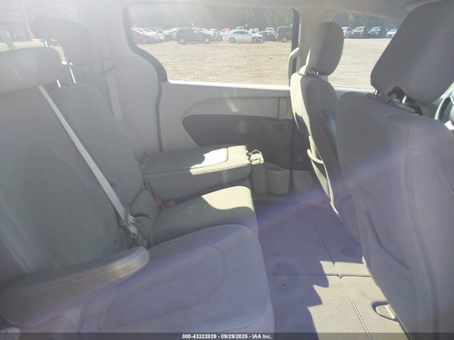 43322839 :رقم المزاد ، 2C4RC1DG8HR704816 vin ، 2017 Chrysler Pacifica Touring مزاد بيع
