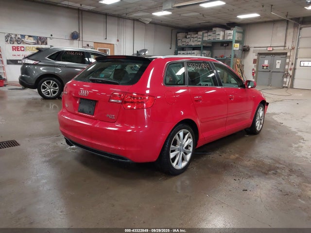 2013 AUDI A3 WAUDFAFM9DA023175 Photo 3