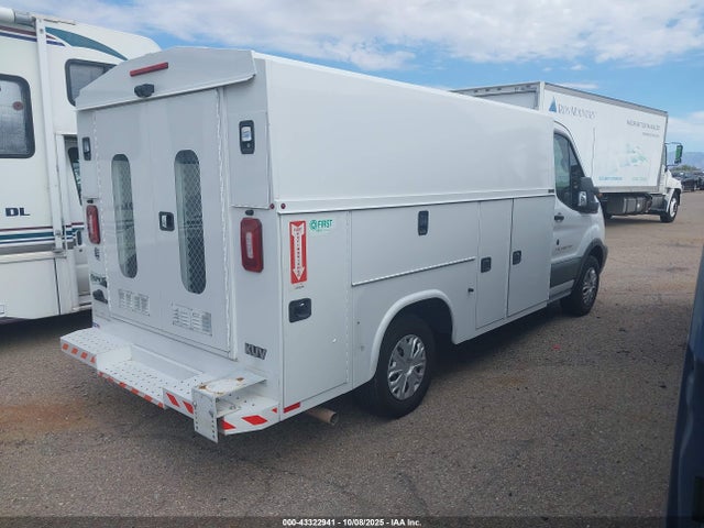 Ford Transit 2018 1FDBW5PMXJKA97612 Image 4