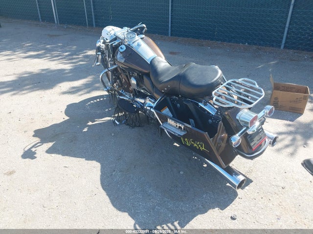 2013 HARLEY-DAVIDSON FLHR 1HD1FBM2XDB640400 Photo 2