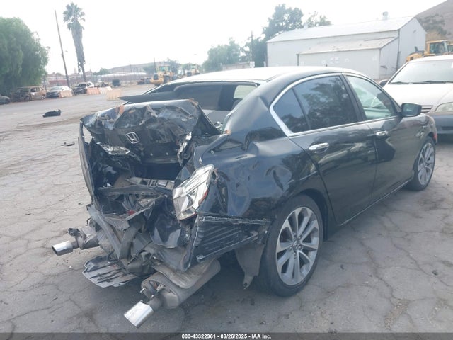 Honda k24w1 2014 1HGCR2F55EA067505 Image 4