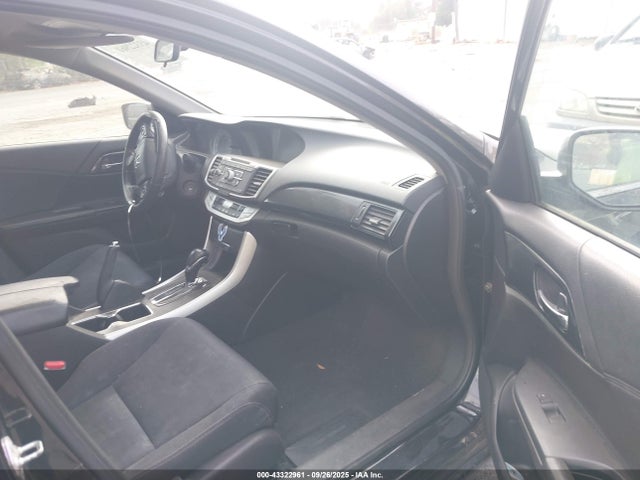 Honda k24w1 2014 1HGCR2F55EA067505 Image 5