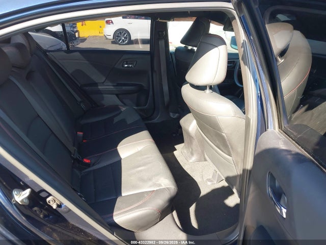 Honda k24w1 2017 1HGCR2F16HA073878 Image 8