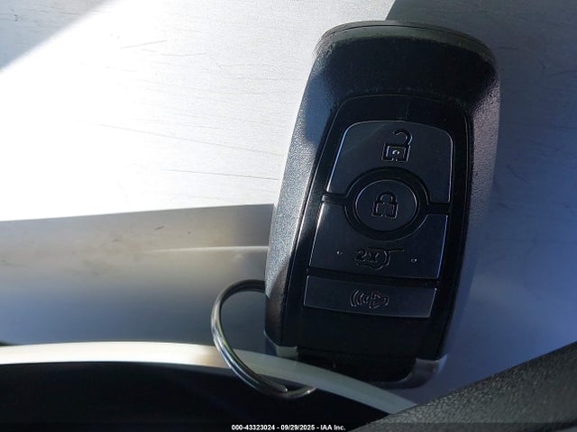 1FMCU0BZ5NUA27154 Ford hev/phev