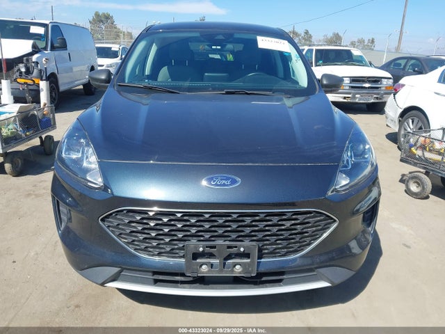 1FMCU0BZ5NUA27154 Ford hev/phev