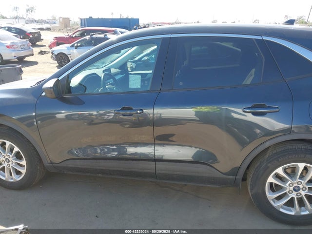 1FMCU0BZ5NUA27154 Ford hev/phev