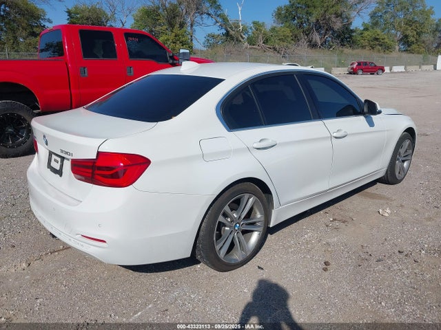 BMW 330I 2017 WBA8D9C36HA005515 Image 4