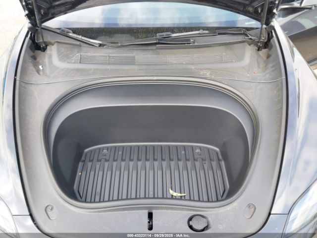 2024 TESLA MODEL 3 5YJ3E1EAXRF868494 Photo 9