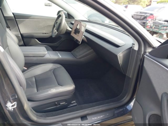 2024 TESLA MODEL 3 5YJ3E1EAXRF868494 Photo 4