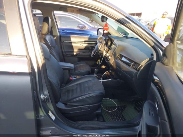 2020 MITSUBISHI OUTLANDER JA4AD3A37LZ005130 Photo 4