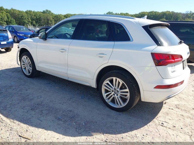 2018 AUDI Q5 WA1BNAFY3J2189949 Photo 2