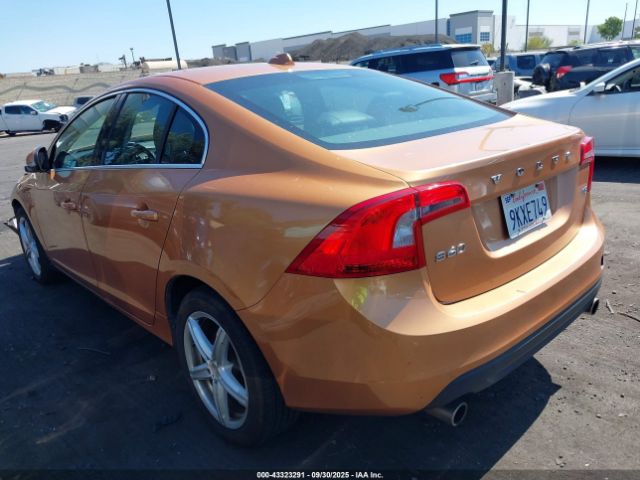 2013 VOLVO S60 YV1612FS1D2190732 Photo 2