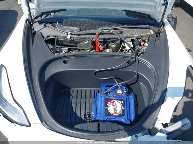 Tesla 2022 2022 5YJ3E1EA8NF373575 Image 10
