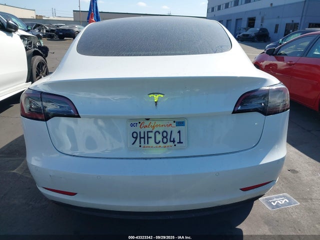 Tesla 2022 2022 5YJ3E1EA8NF373575 Image 16