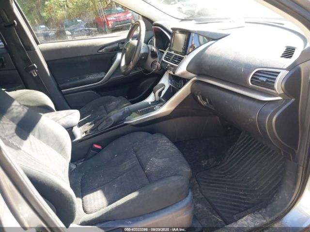 2019 MITSUBISHI ECLIPSE CROSS JA4AT3AA1KZ009447 Photo 4